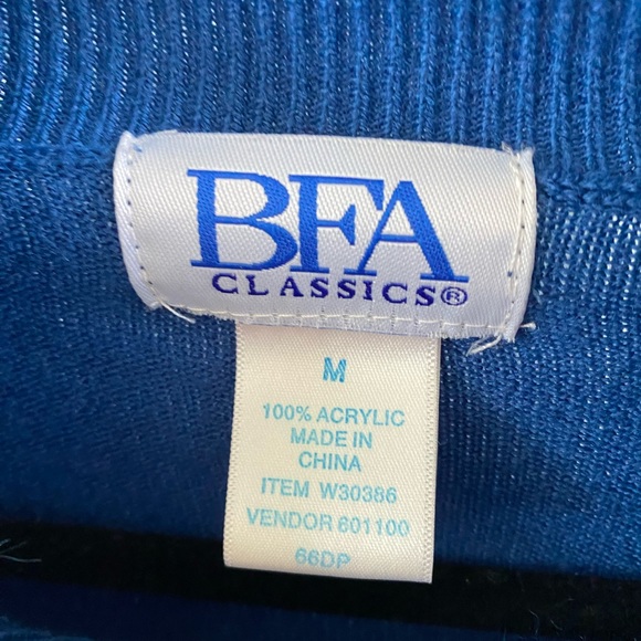 Women’s Acrylic Sweater - Picture 2 of 7